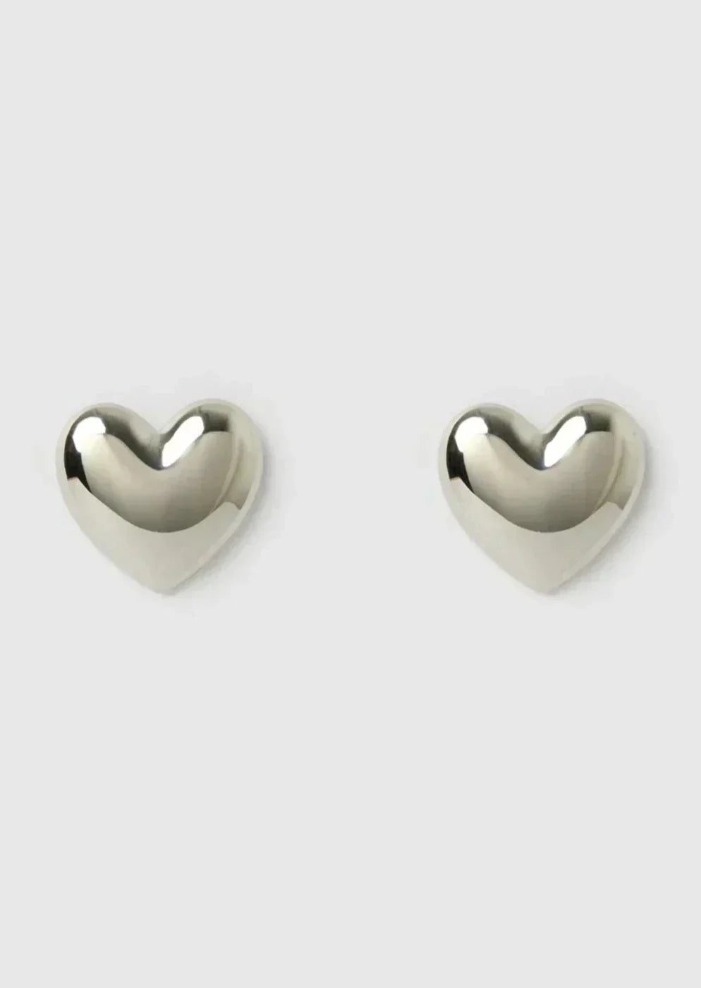 Sienna | Heart-Shaped Studs