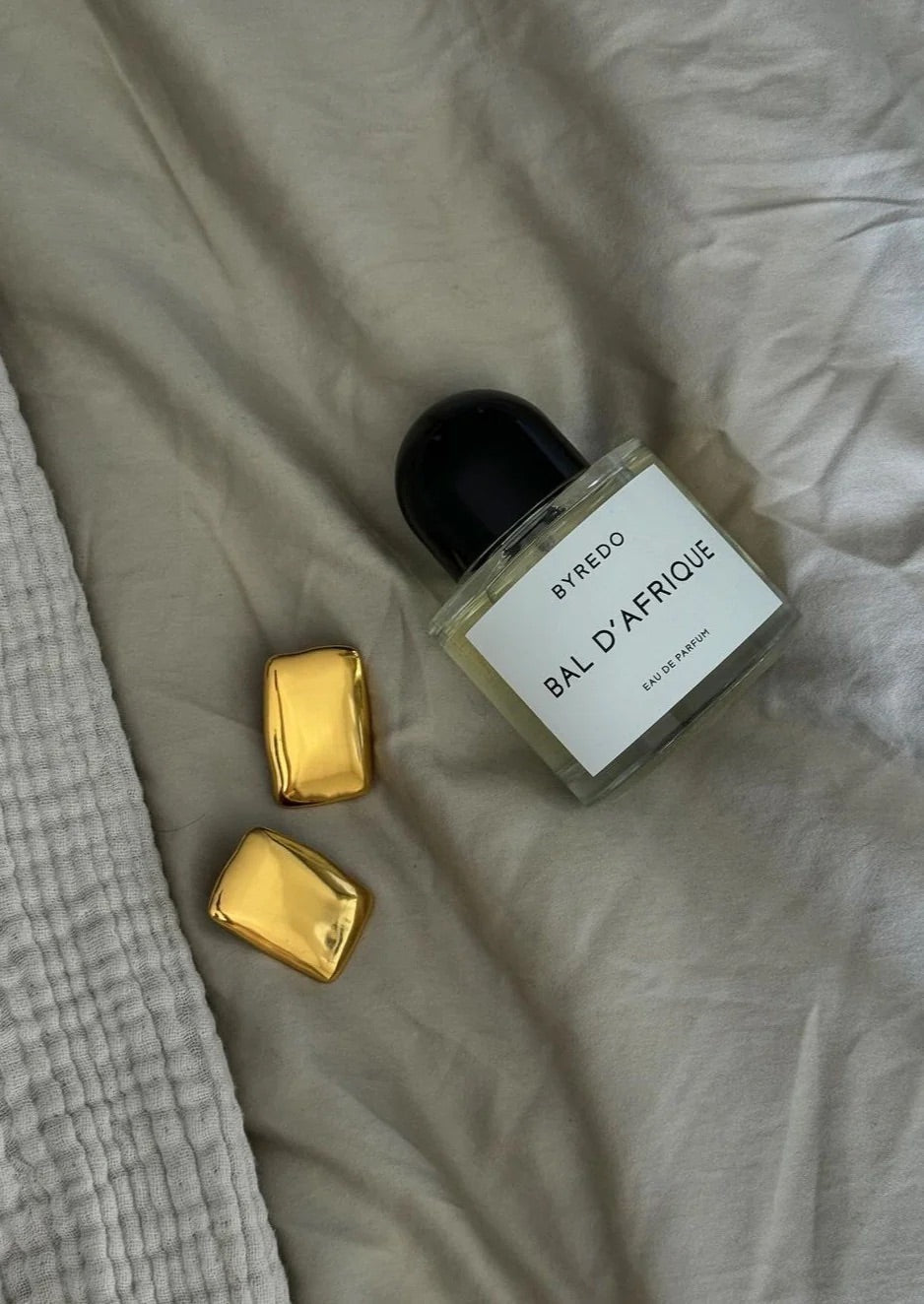 Amelith | Elegant Rectangular Studs