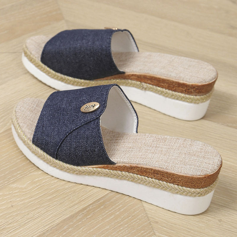 Monika | Wedge Slipper