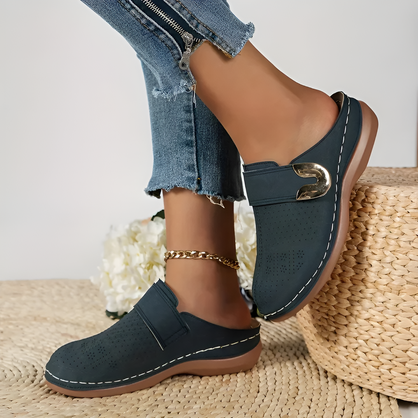 Gaia | Wedge Sandals