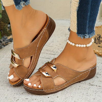 Capri | Buckle Sandals